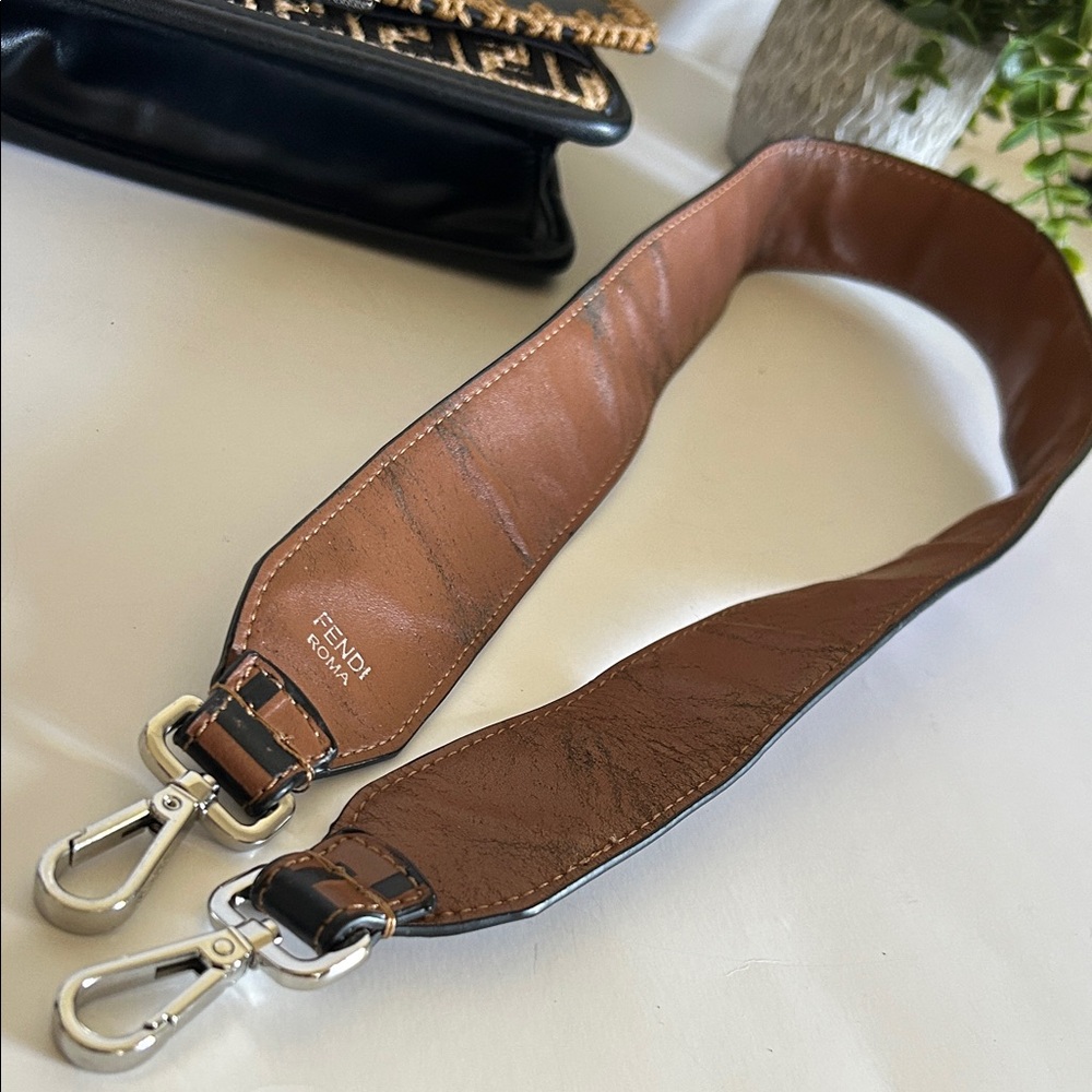 Black and Brown Shoulder Bag with Gold Accents - Picture 14 of 17